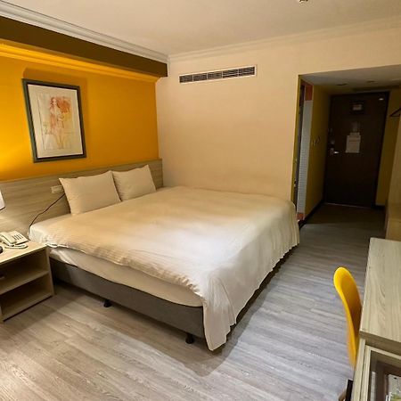 Lily Hotel Гаосюн Экстерьер фото
