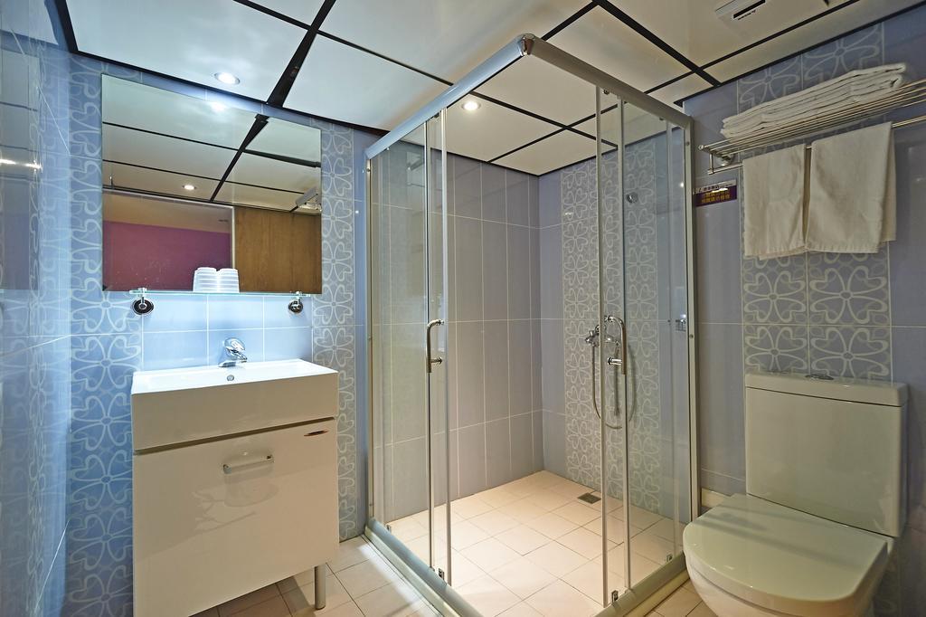 Lily Hotel Гаосюн Экстерьер фото