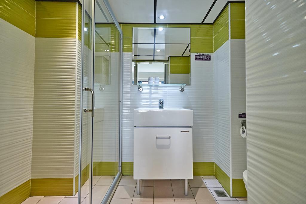 Lily Hotel Гаосюн Экстерьер фото