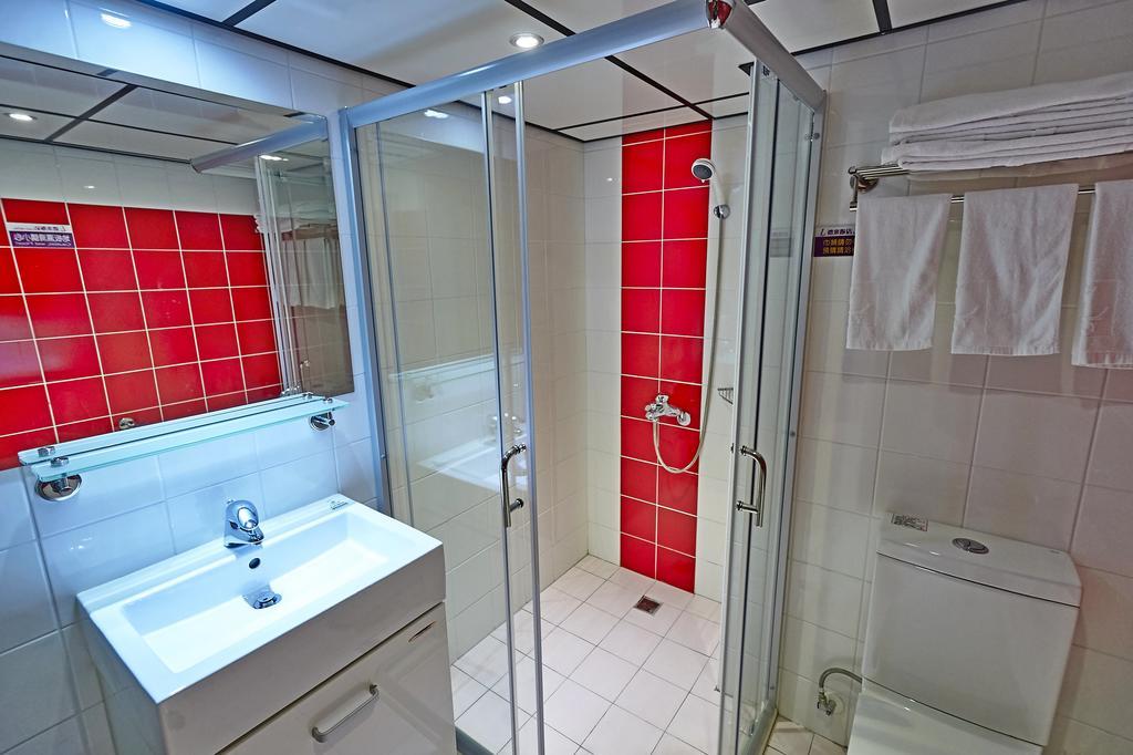 Lily Hotel Гаосюн Экстерьер фото