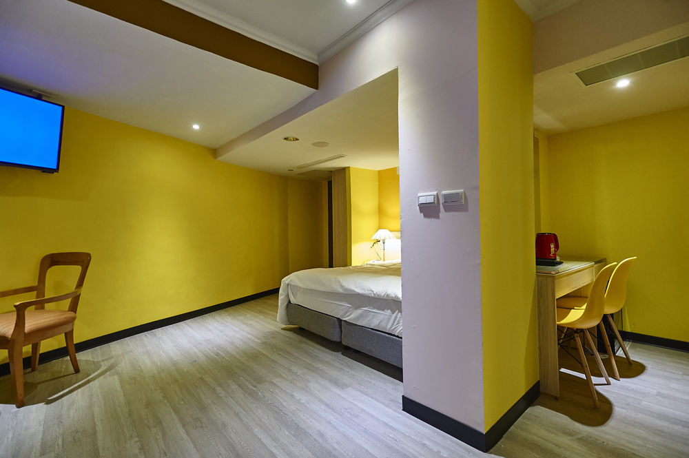 Lily Hotel Гаосюн Экстерьер фото