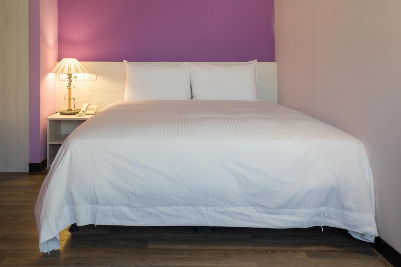 Lily Hotel Гаосюн Экстерьер фото